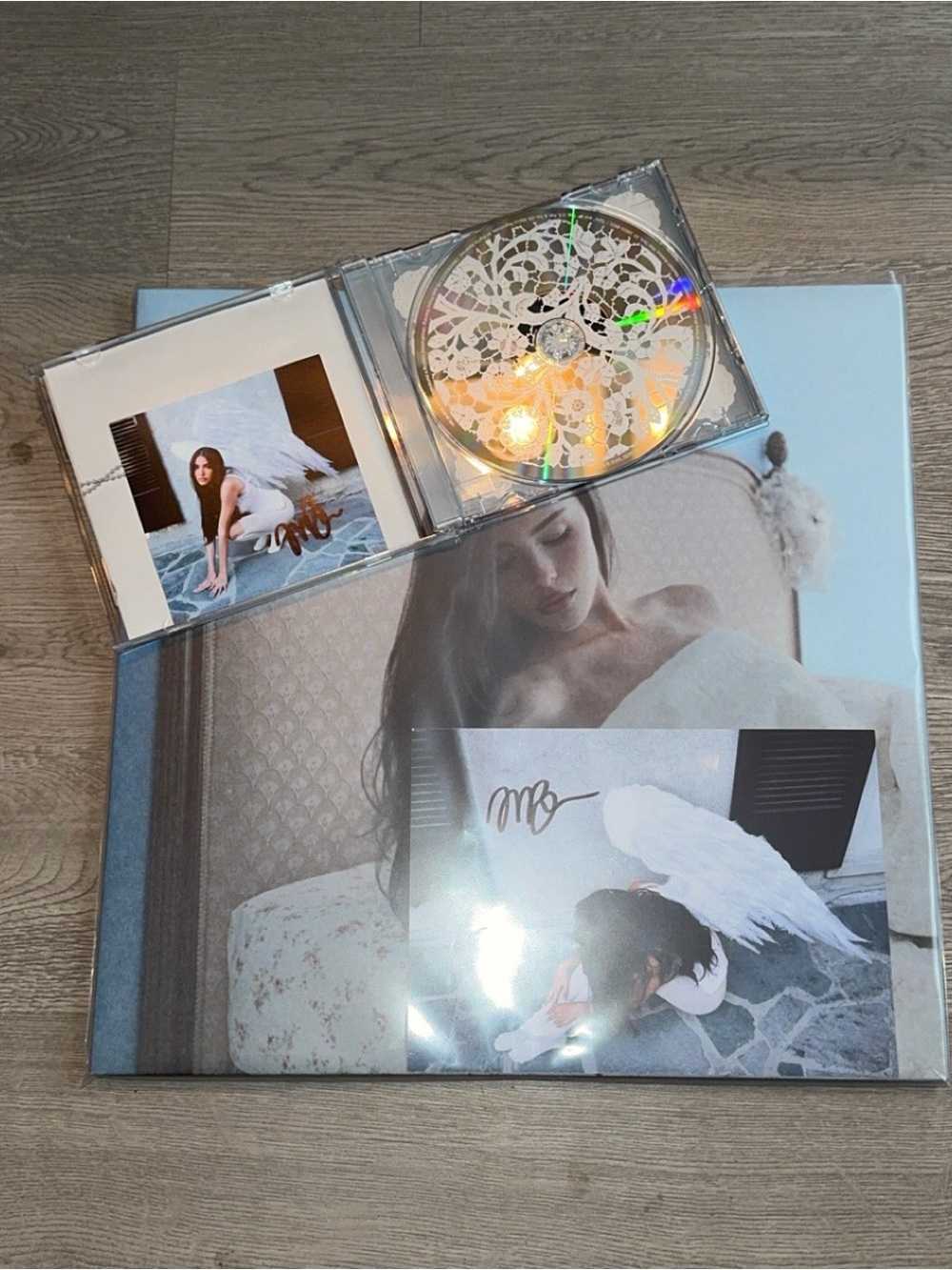 Madison beer locket dusty blue vinyl & cd + signed inserts